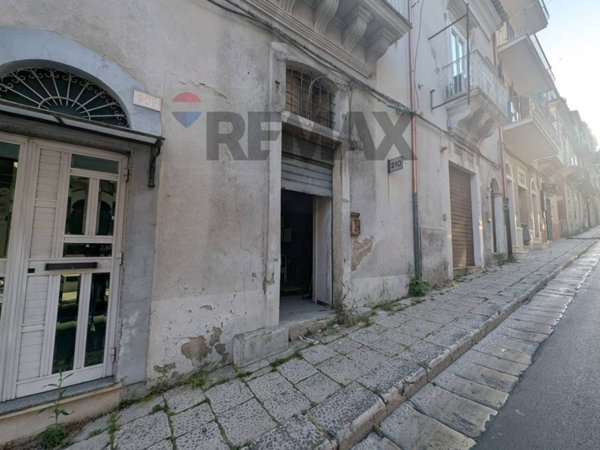casa indipendente in vendita a Ragusa in zona Ibla