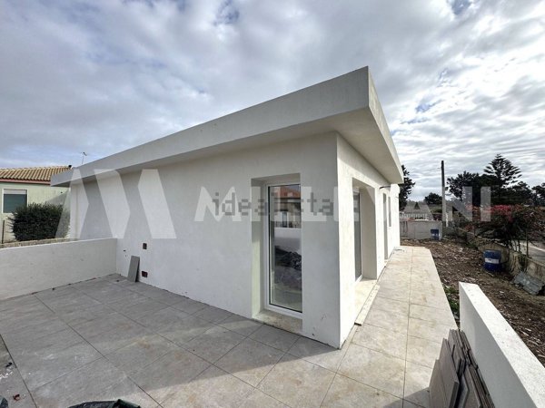 casa indipendente in vendita a Ragusa in zona Marina