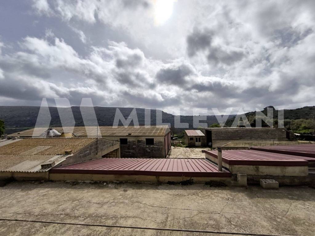 casa indipendente in vendita a Ragusa in zona Donnafugata