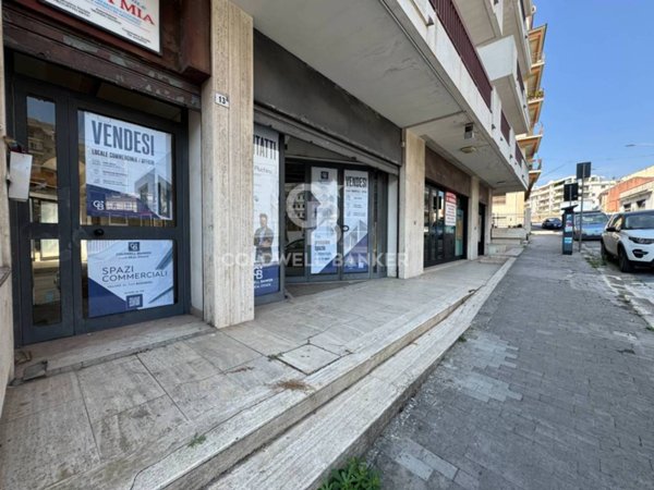 negozio in vendita a Ragusa
