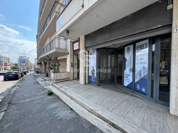 negozio in vendita a Ragusa
