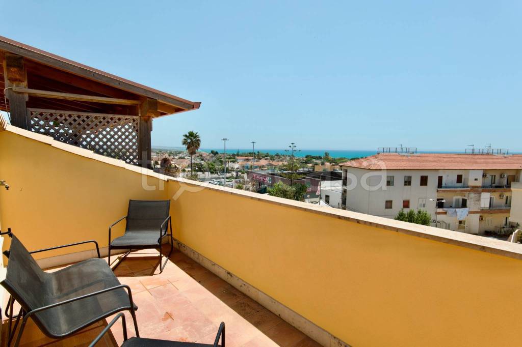 appartamento in vendita a Ragusa in zona Marina