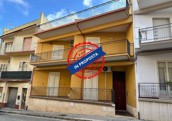 casa indipendente in vendita a Ragusa