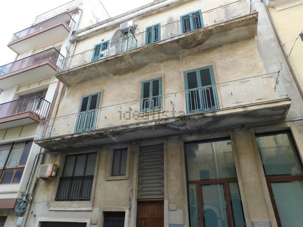 casa indipendente in vendita a Ragusa in zona Ragusa Centro