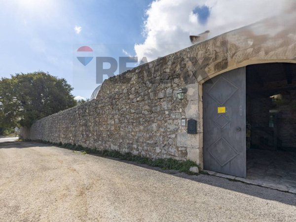 casa indipendente in vendita a Ragusa