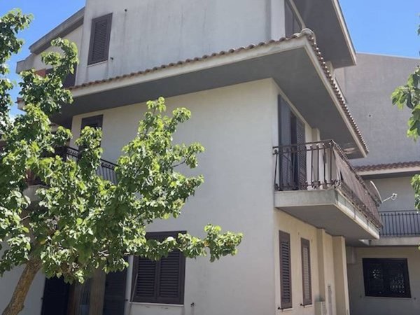 casa indipendente in vendita a Ragusa
