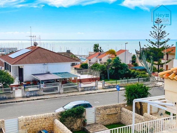 appartamento in vendita a Ragusa in zona Marina