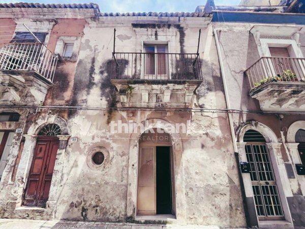 appartamento in vendita a Ragusa in zona Ibla