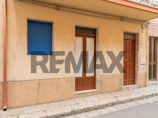 casa indipendente in vendita a Ragusa in zona Ragusa Centro
