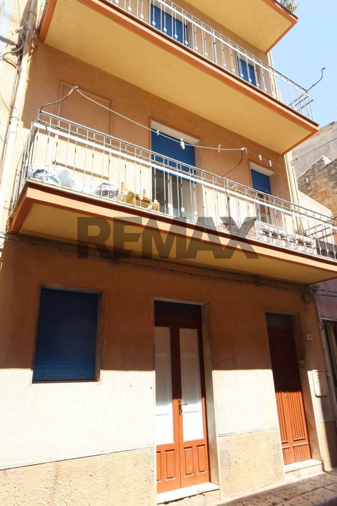 casa indipendente in vendita a Ragusa in zona Ragusa Centro