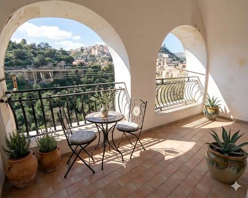 casa indipendente in vendita a Ragusa in zona Ibla