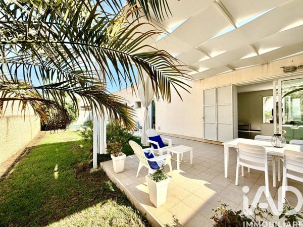 casa indipendente in vendita a Ragusa in zona Marina