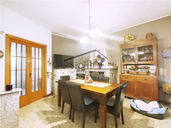 casa indipendente in vendita a Ragusa