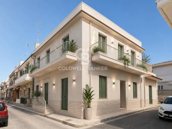 casa indipendente in vendita a Ragusa in zona Marina