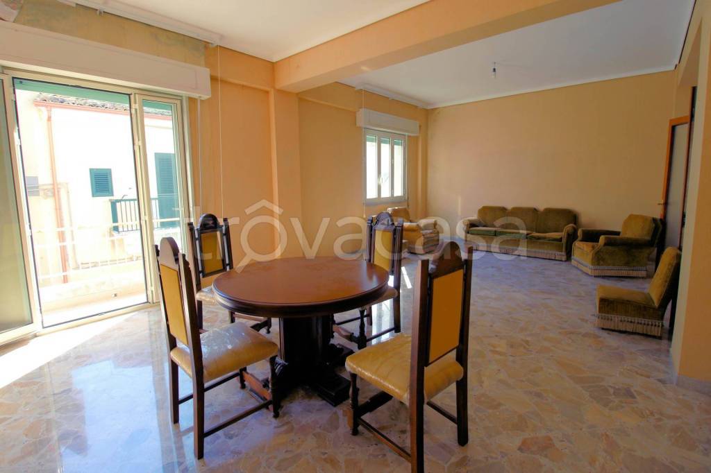 appartamento in vendita a Ragusa in zona Ragusa Centro