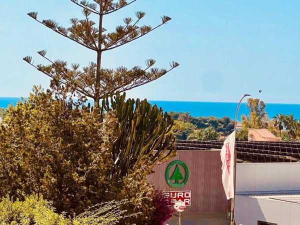 appartamento in vendita a Ragusa in zona Marina