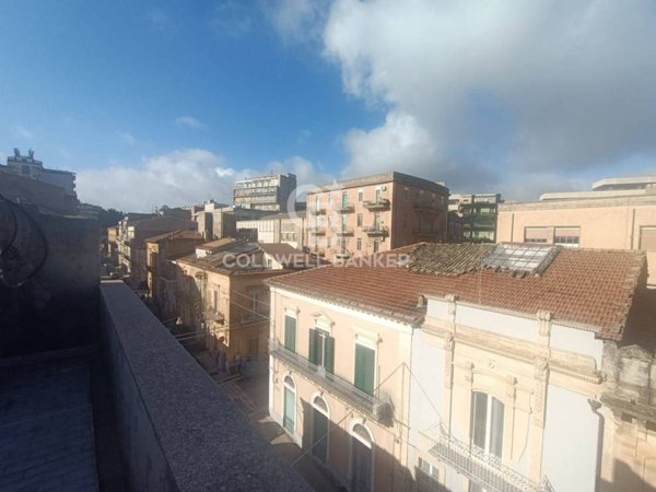 casa indipendente in vendita a Ragusa in zona Ragusa Centro