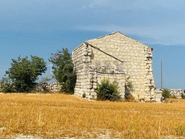 casa indipendente in vendita a Ragusa in zona San Giacomo / Bellocozzo