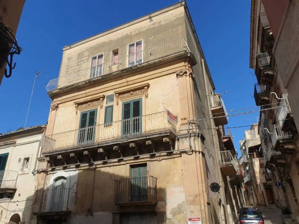 appartamento in vendita a Ragusa in zona Ragusa Centro