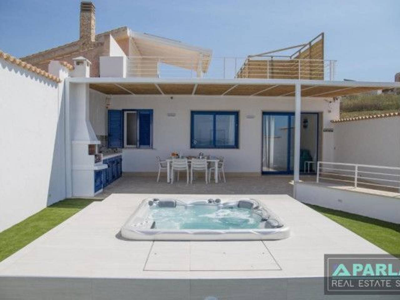 casa indipendente in vendita a Ragusa