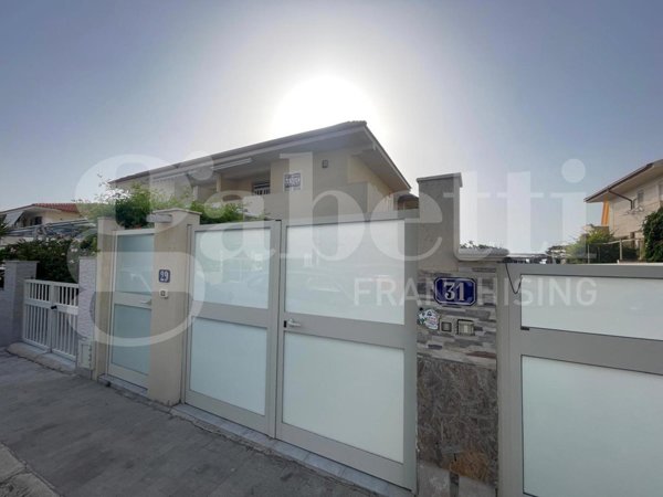 appartamento in vendita a Ragusa in zona Punta Braccetto