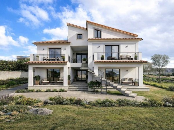 casa indipendente in vendita a Ragusa