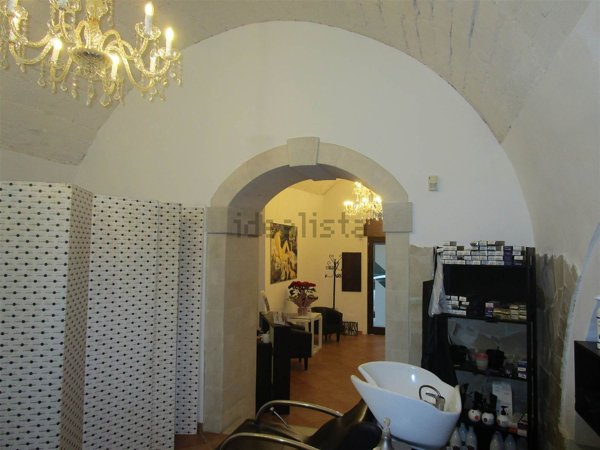locale commerciale in vendita a Ragusa in zona Ragusa Centro