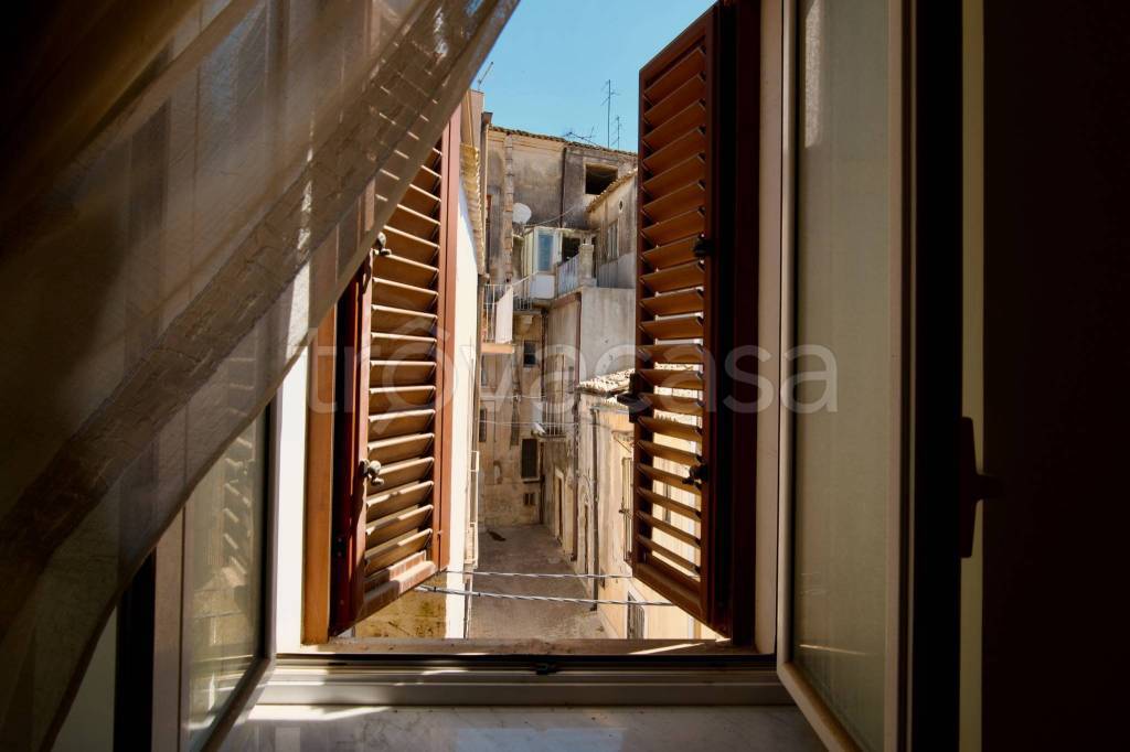 casa indipendente in vendita a Ragusa in zona Ragusa Centro