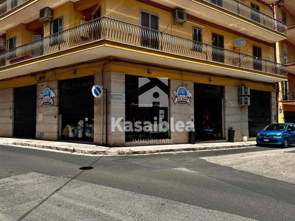 negozio in vendita a Ragusa