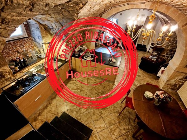 casa indipendente in vendita a Ragusa in zona Ibla
