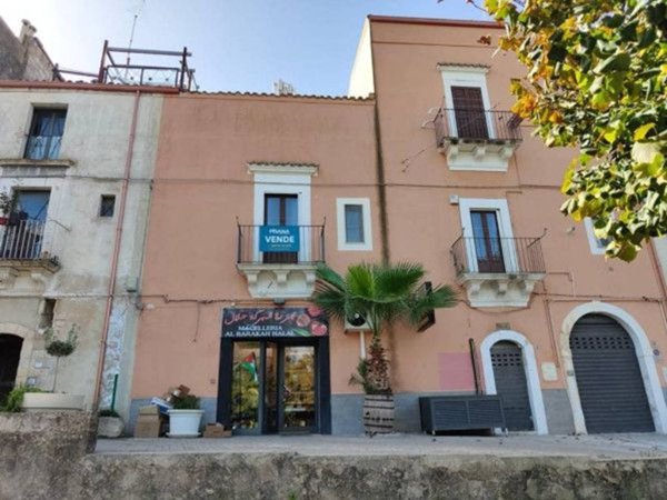 casa indipendente in vendita a Ragusa