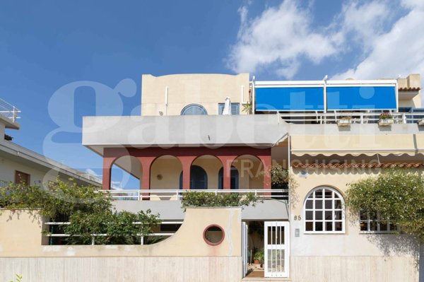appartamento in vendita a Ragusa in zona Marina