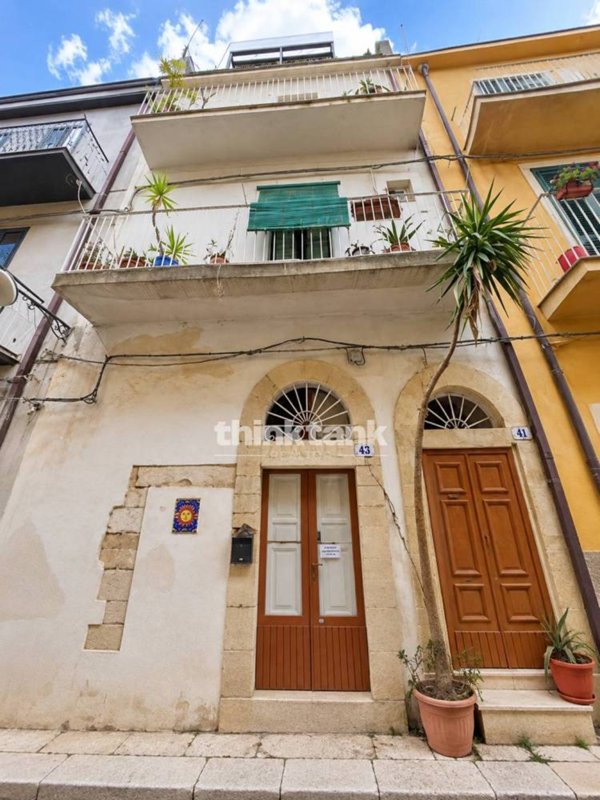 appartamento in vendita a Ragusa in zona Ragusa Centro