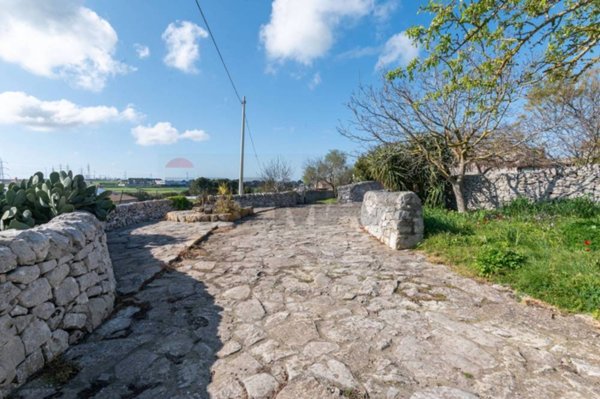 casa indipendente in vendita a Ragusa in zona L'Annunziata