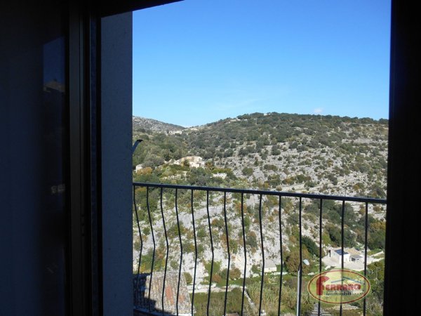 casa indipendente in vendita a Ragusa in zona Ibla