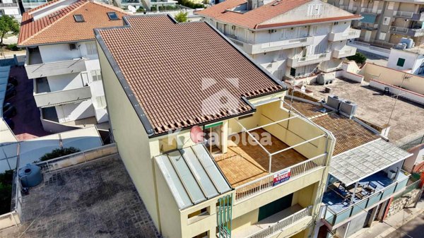 appartamento in vendita a Ragusa in zona Marina