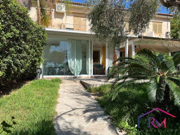 casa indipendente in vendita a Ragusa in zona Donnafugata