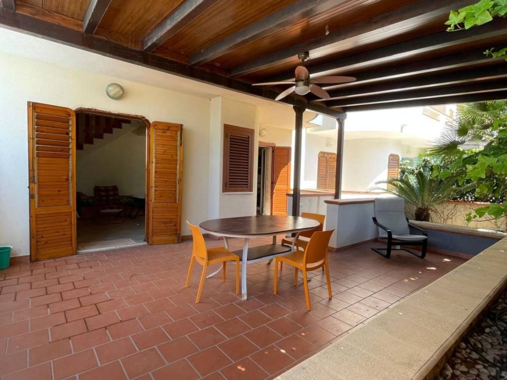 casa indipendente in vendita a Ragusa in zona Marina