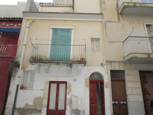 casa indipendente in vendita a Ragusa in zona Ibla