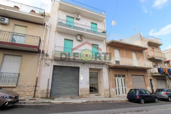 casa indipendente in vendita a Ragusa