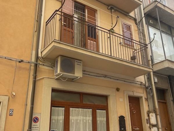 casa indipendente in vendita a Ragusa in zona Ragusa Centro