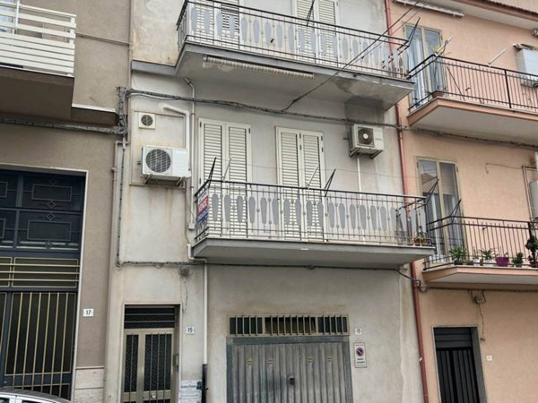 casa indipendente in vendita a Ragusa