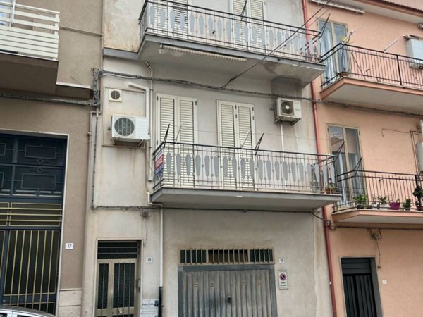 casa indipendente in vendita a Ragusa
