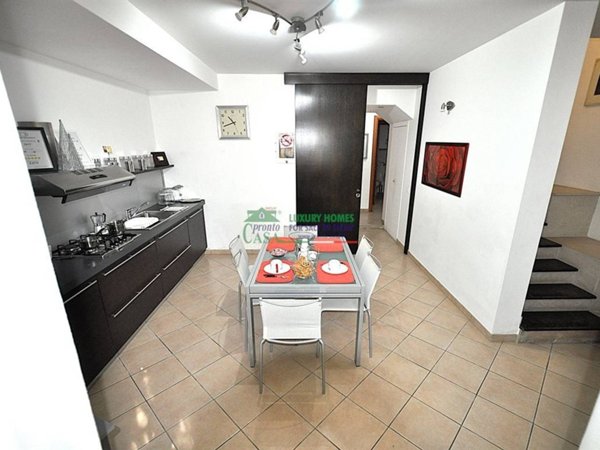 casa indipendente in vendita a Ragusa in zona Ibla