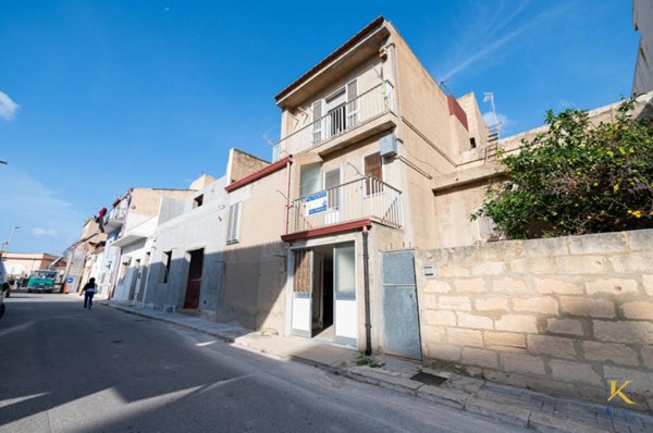 casa indipendente in vendita a Santa Croce Camerina