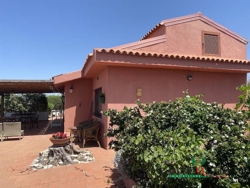 casa indipendente in vendita a Santa Croce Camerina
