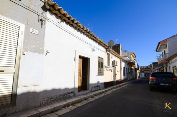 casa indipendente in vendita a Santa Croce Camerina
