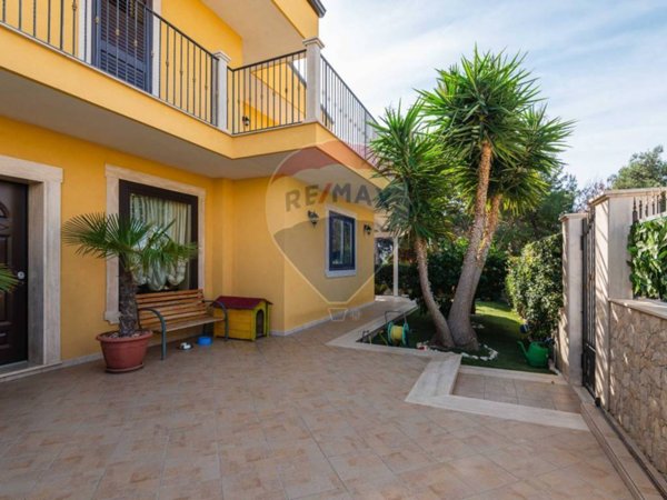 casa indipendente in vendita a Santa Croce Camerina in zona Casuzze/Kaukana