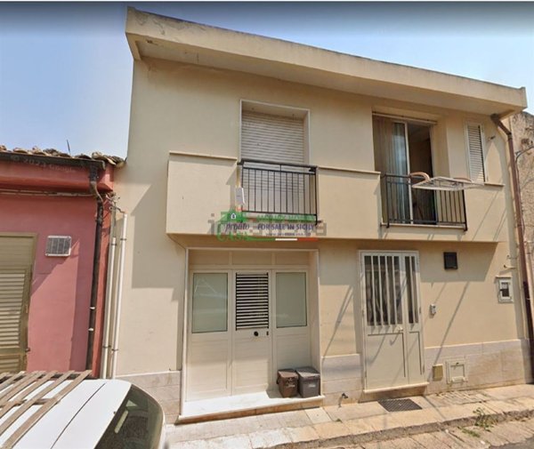 casa indipendente in vendita a Santa Croce Camerina