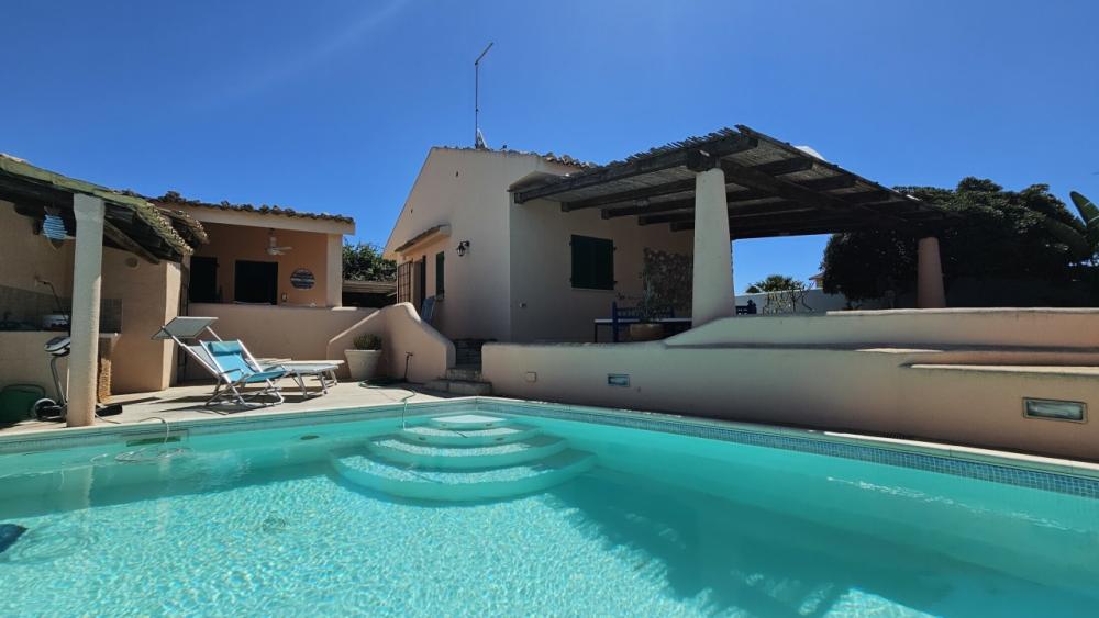 casa indipendente in vendita a Santa Croce Camerina in zona Casuzze/Kaukana